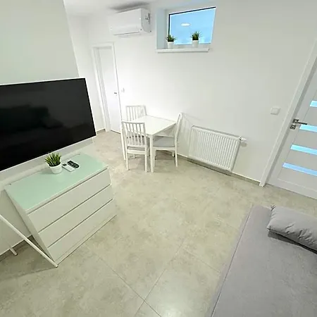Krasny - 2 V Blizkosti Centra Apartmán Bratislava