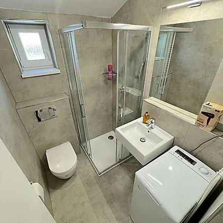 Krasny - 2 V Blizkosti Centra Apartmán *