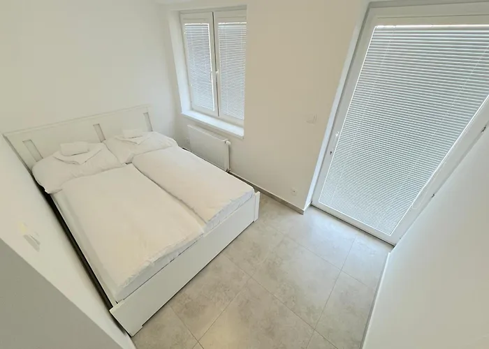 Appartement Krasny - 2 V Blizkosti Centra Bratislava