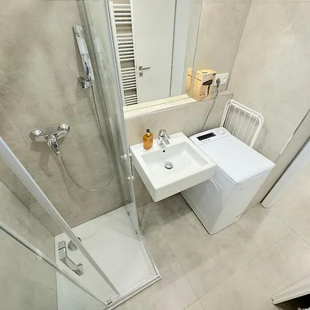 Krásny - 2 V Blízkosti Centra * Bratislava